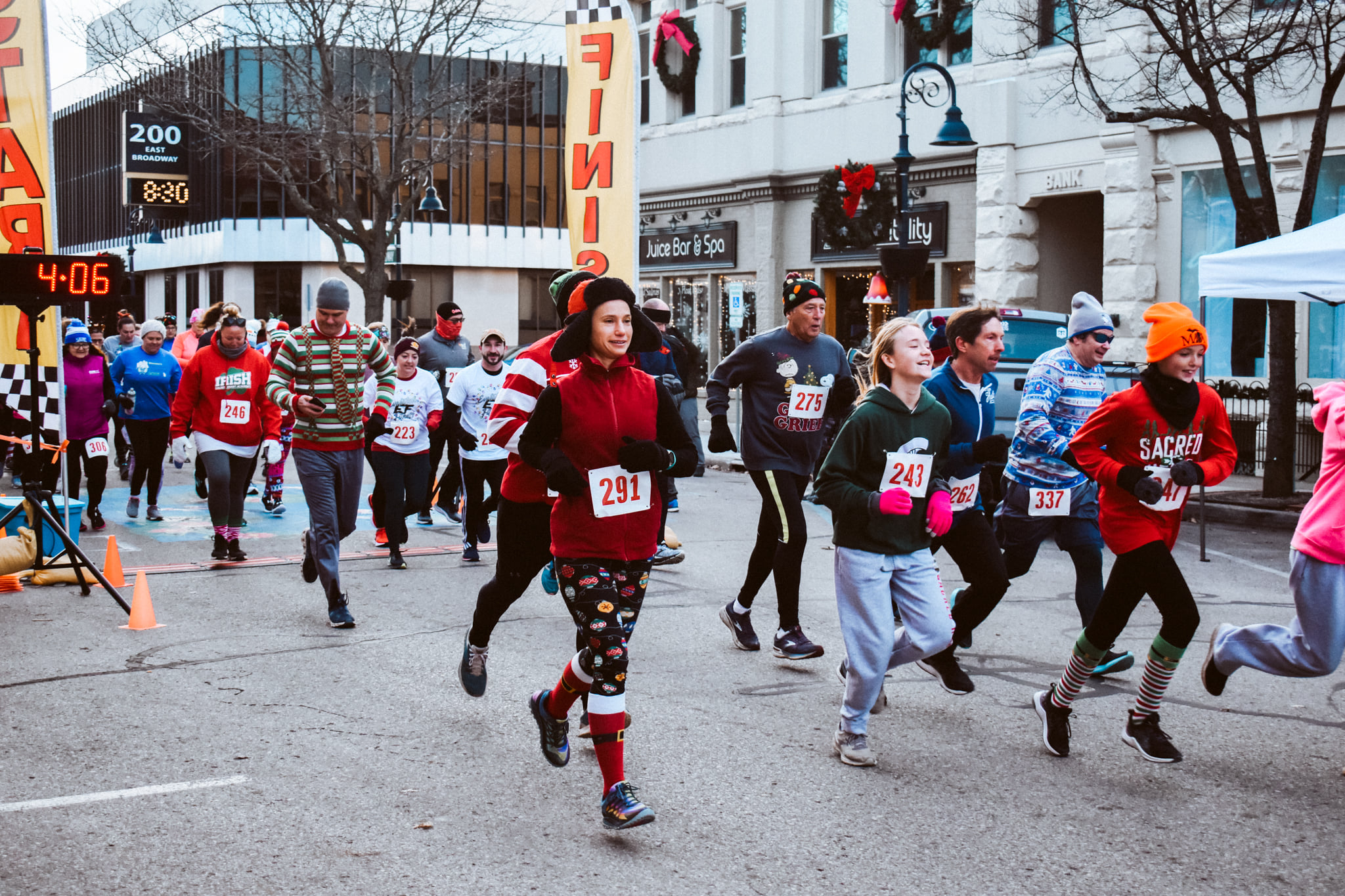 Runners at the Jingle All the Way 5k